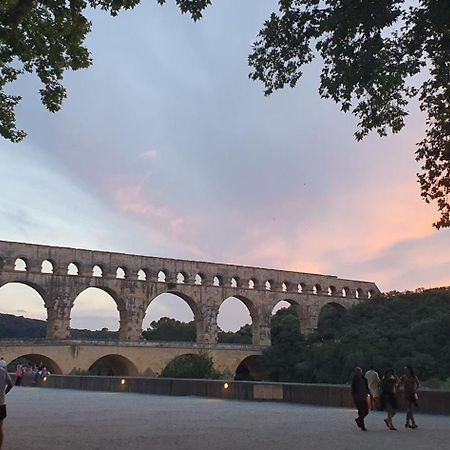 Aux Berges Du Pont Du Gard Bed & Breakfast Vers Pont du Gard Exterior photo