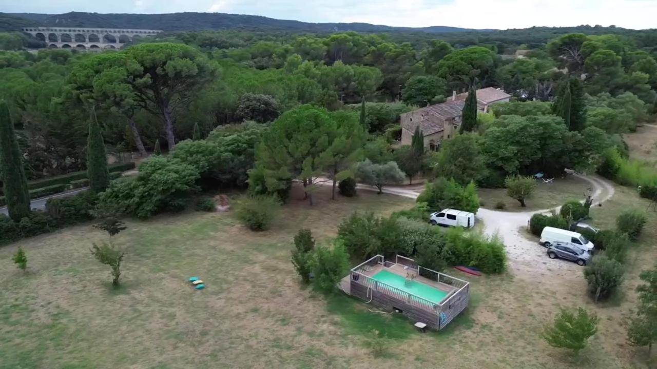 Aux Berges Du Pont Du Gard Bed & Breakfast Vers Pont du Gard Exterior photo